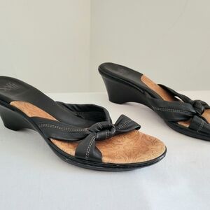 Sofft Black Leather Knotted Sandals 9.5M